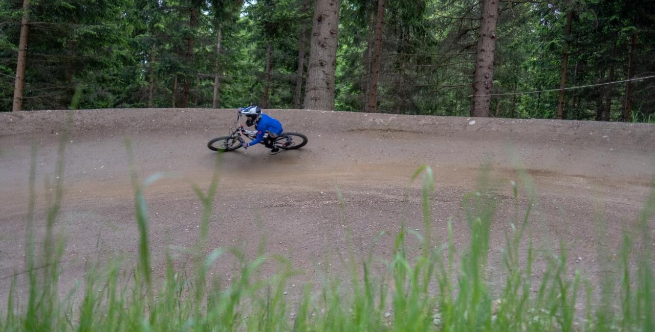 Weixl Schi&Bike Appartements-Bike In&Bike Out Neben Wexl Trails Bikepark Sankt Corona am Wechsel Eksteriør billede